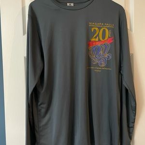 Men’s long sleeve active wear